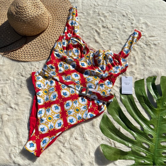 WeWoreWhat Vintage Danielle Belted One Piece Swimsuit - Picture 6 of 14